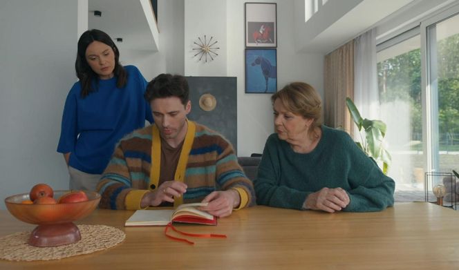 Barwy szczęścia odc. 3251. Cezary (Marcel Opaliński), Natalia (Maria Dejmek), Józefina Rawiczowa (Elżbieta Jarosik)