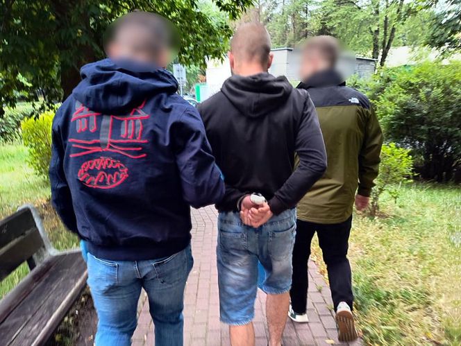 Warszawa: Bestialski atak na przechodnia. 23-latek użył maczety