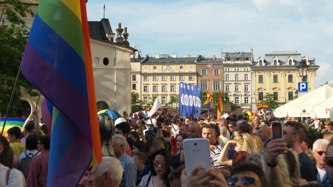"Zboczeńcy, wypier**lać".Manifestowali przeciwko Marszowi Równości 18.05.2019 w Krakowie