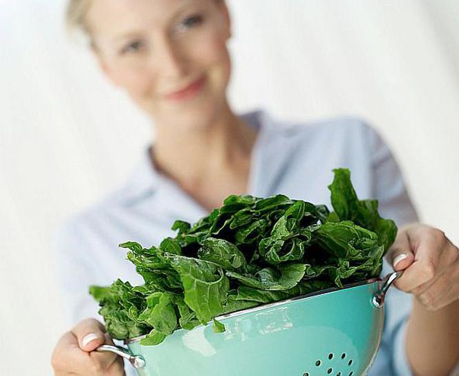 Szpinak na dobry humor - dowiedz się, co jeszcze jeść, by mieć dobry nastrój