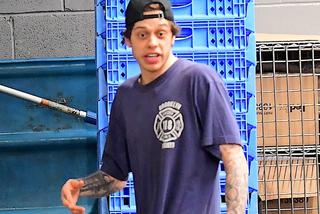 Pete Davidson zniknął z sieci! Ex Ariany Grande usunął swoje konta!