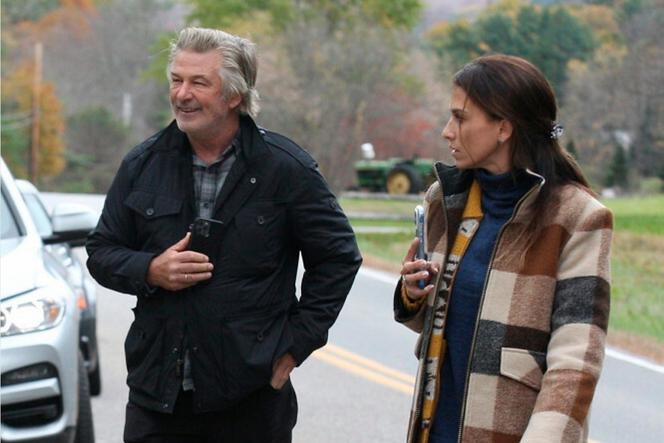 Halyna Hutchins pochowana, a Alec Baldwin świętuje z rodziną Halloween. Amerykanie oburzeni!