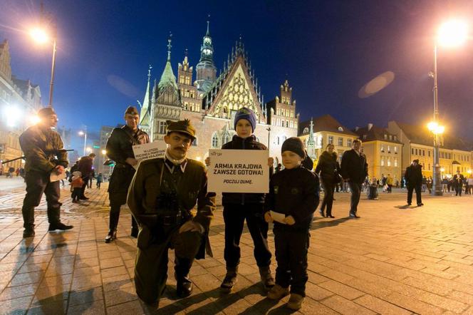 Tak było! Zobacz, jak żołnierze AK maszerowali przez Wrocław
