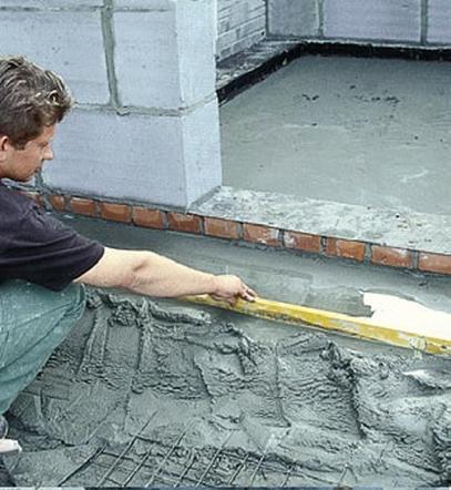 KROK X - Nakładanie warstwy betonu na siatkę