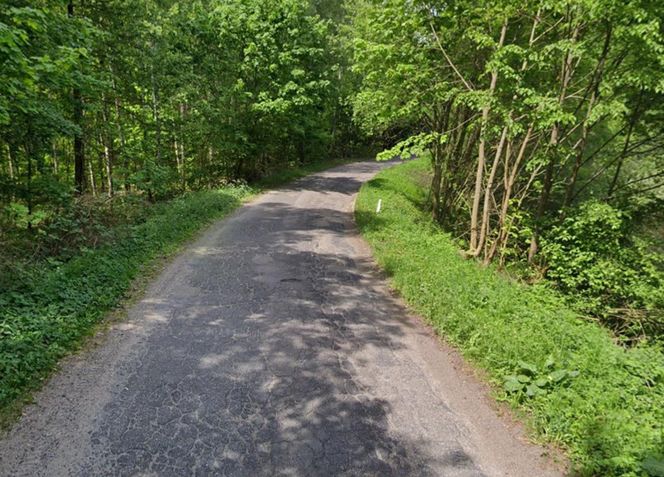 Stali i przyglądali się jak płonie ich dom. Padli ofiarą bezdusznego systemu. Wszystko przez absurdalne przepisy