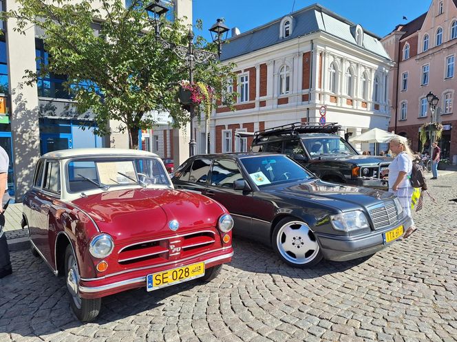 11. Zlot Pojazdów Zabytkowych. Klasyki motoryzacji opanowały Tarnowskie Góry