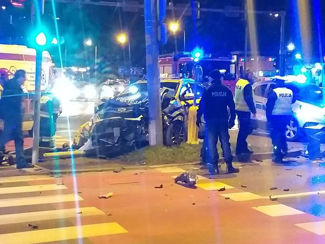Wypadek radiowozu w Poznaniu
