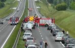 Tragiczny wypadek na S7 w Łącznej. Nie żyje kobieta, dwie osoby ranne