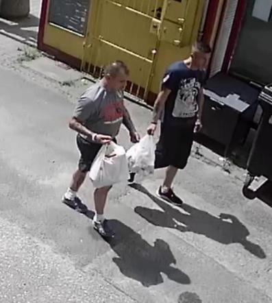 Gliwice: ZAATAKOWALI STARUSZKĘ! Policja publikuje wizerunek! [ZDJĘCIA]
