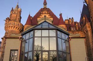 Niezwykła przemiana pałacu w Mosznej. Kiedyś było tu sanatorium