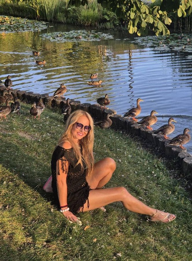 Jacek Borkowski docenia urodę żony