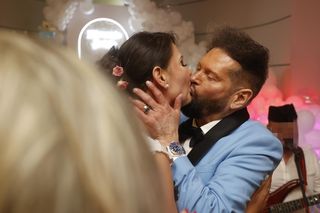 Krzysztof Rutkowski nie może opędzić się od wielbicielek. Ujawnił treść listów od kobiet