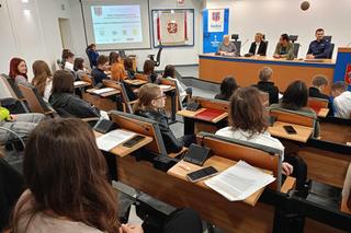 Debata młodzieży odbyła się w ramach kampanii profilaktycznej „Widzę – Rozmawiam – Reaguję”