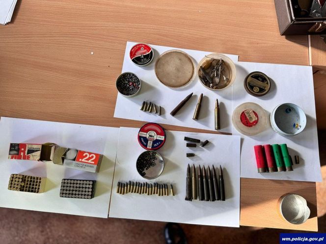 Strzelał do policjantów! Na widok radiowozu próbował uciec do lasu