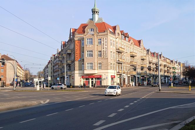 Plac Kazimierza Wielkiego wciąż bez tablicy