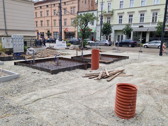Tak przebiega rewitalizacja Placu Wolności w Bydgoszczy. Zaglądamy na plac budowy