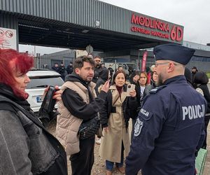 Hala na Modlińskiej zamknięta dla kupców. To koniec bazaru 