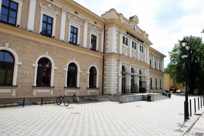 Najlepiej oceniane przez pasażerów dworce PKP w województwie śląskim