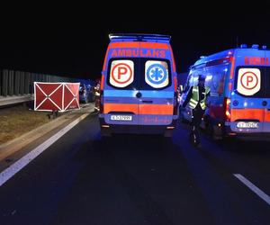 Tragiczny wypadek na autostradzie A4 w Bobrownikiach Wielkich! Pasażer wypadł z auta i zginął [ZDJĘCIA]