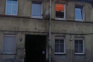 Tragiczny pożar w Lubsku! W zgliszczach znaleziono ciało młodej kobiety! [ZDJĘCIA]