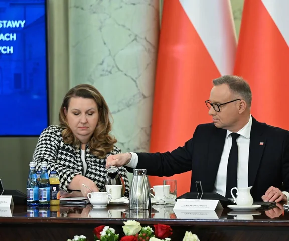 Prezydent zawetował ustawę obniżającą składkę zdrowotną