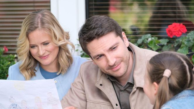 M jak miłość odc. 1881. Julia (Marta Chodorowska), Nadia (Mira Fareniuk), Dima (Michaił Pszeniczny)