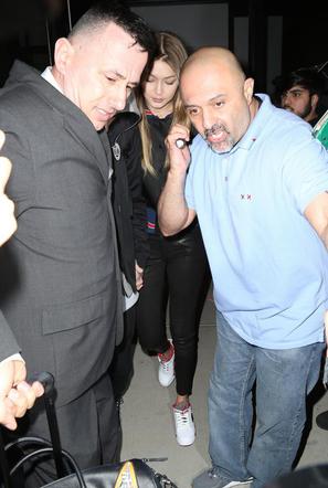 Gigi Hadid i Zayn Malik otoczeni przez fanów i paparazzi w Nowym Jorku!