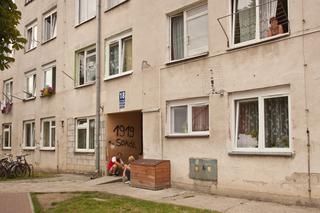 PRZEZ SĄSIADÓW STRACIŁA DZIECI