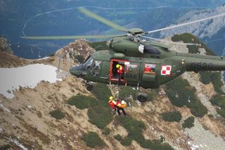 Wojskowy Sokół w Tatrach. Ratownicy TOPR ze wsparciem z Powidza