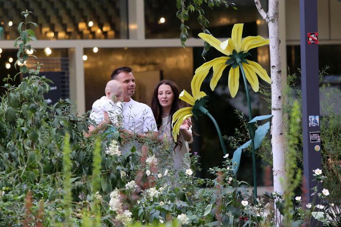 Marcin Hakiel z Dominiką  Serocką w studiu tatuaży