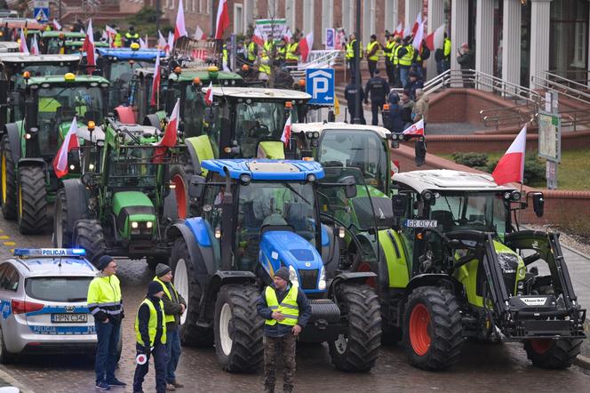 Protest rolników przed Urzędem Wojewódzkim w Gdańsku