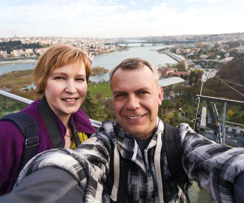 Będzie mandat za selfie z wakacji?