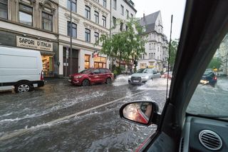 Turystyka powodziowa to duży problem. Socjolog ostrzega 