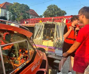 O krok od tragedii na Odrze we Wrocławiu. Kajakarze zderzyli się ze statkiem, jeden z nich wpadł do wody