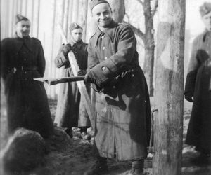 QUIZ PRL. Od Lenino do „fali”: Sprawdź, czy przetrwałbyś w wojsku PRL. Tylko dla orłów!