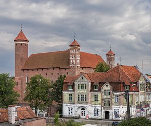   To miasto ma najładniejszy rynek w woj. warmińsko-mazurskim. Zobacz, co mówi AI