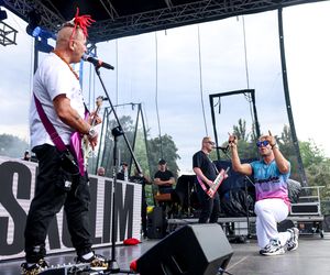 Śląska Scena Letnia na promenadzie przy Stadionie Śląskim w Chorzowie