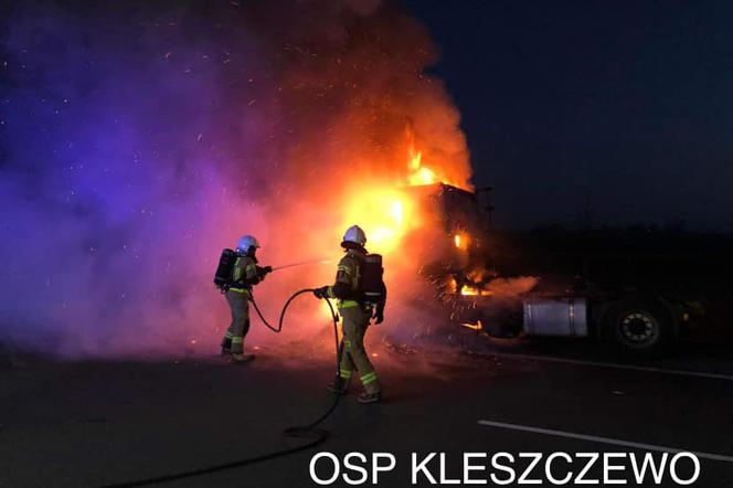 Pożar ciężarówki pod Poznaniem! Autostrada A2 zablokowana