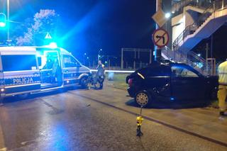 Śmiertelny wypadek w Łodzi. 19-latka roztrzaskała się na słupie [ZDJĘCIA]