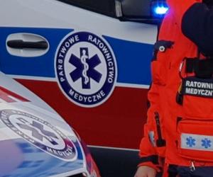 Dwie osoby leżały w śniegu. Kobieta nie przeżyła. Dramat w Beskidach