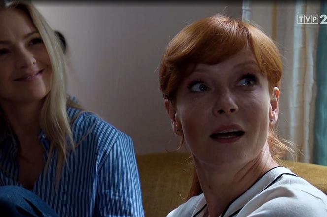 M jak miłość, odc. 1463. Joasia (Barbara Kurdej-Szatan), Agnieszka (Magdalena Walach)
