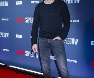 Gelner, Wieczorkowski i Grabowski na premierze serialu Zatoka szpiegów 2. Co za przystojniaki!