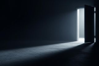 Próba zabójstwa w Wielkopolsce. Co uratowało ojca przed śmiertelnym ciosem siekierą?