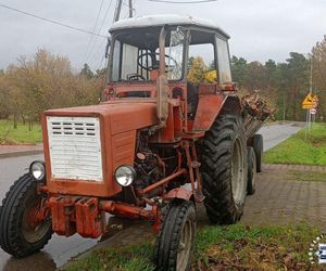 Traktorzysta bez uprawnień zatrzymany w gminie Mirzec