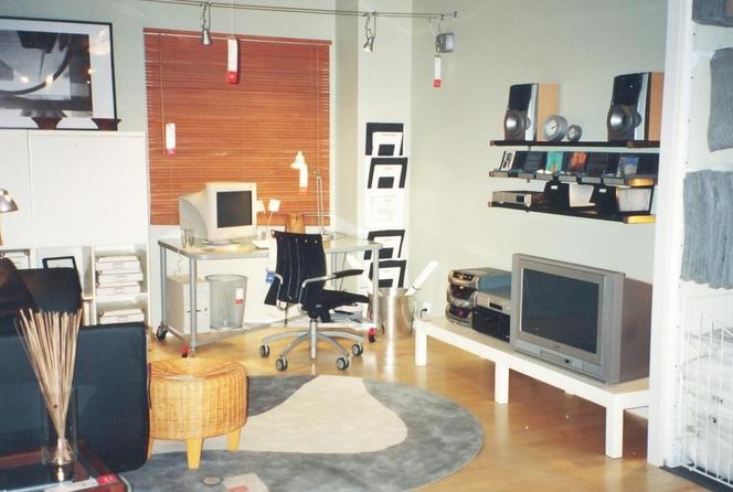 W 1998 roku w Krakowie otwarto sklep IKEA. Te zdjęcia nigdy wcześniej nie były publikowane!