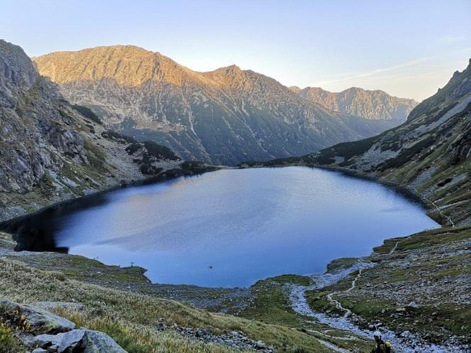 Opolscy strażacy wchodzą na Rysy