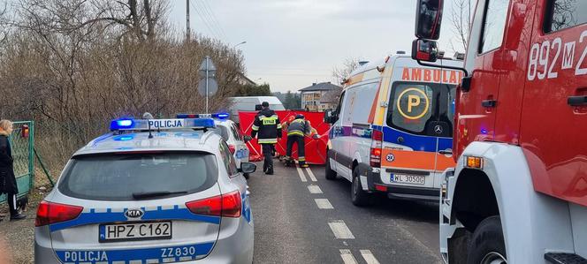 Karetki pogotowia dublują się ze śmigłowcami LPR. Dlaczego tak się dzieje w Warszawie?
