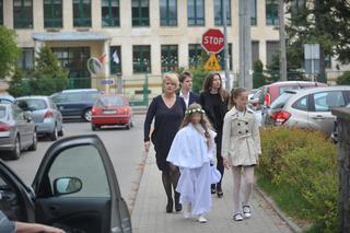 POSŁAŁA KASZMIR DO KOMUNII