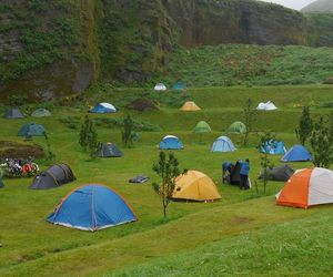 Nocny atak nożownika na polu namiotowym!