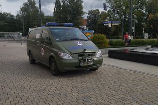 Bydgoska karetka przekazana Ukrainie pojedzie na front do Charkowa. Niech to przemówi do tych, którzy zapomnieli, co znaczy wojna